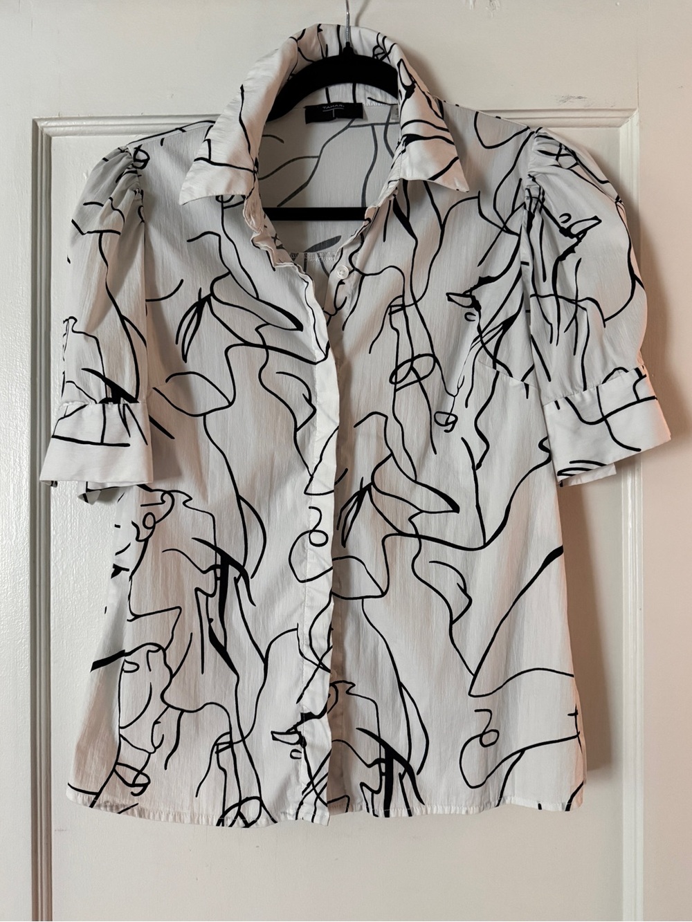 Tahari White & Black Top S